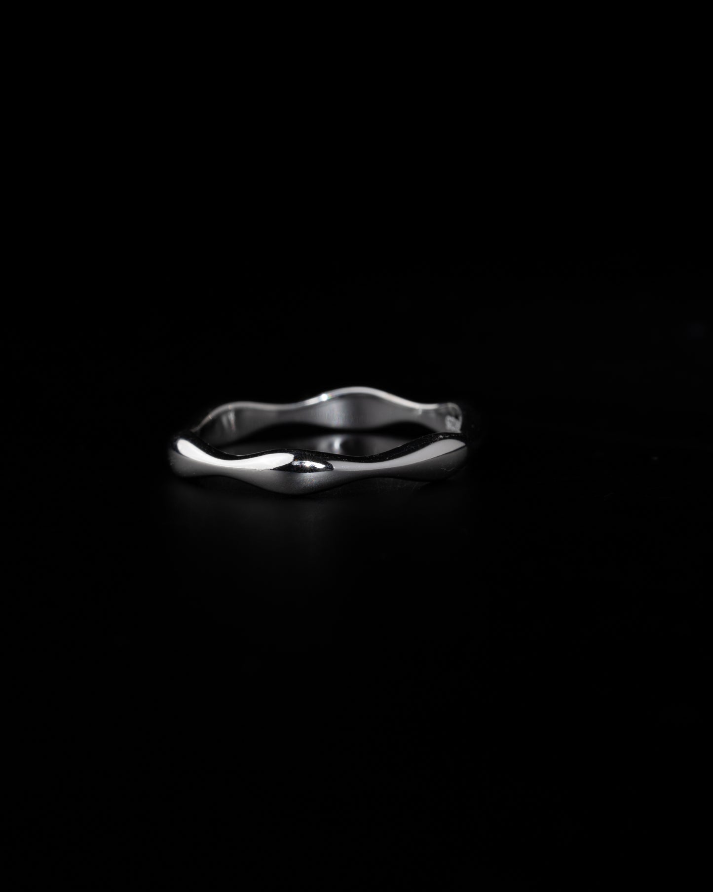 Simple Crooked Silver Ring - Kejsar