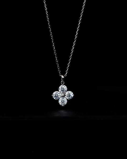 Diamond Flower Necklace - Kejsar