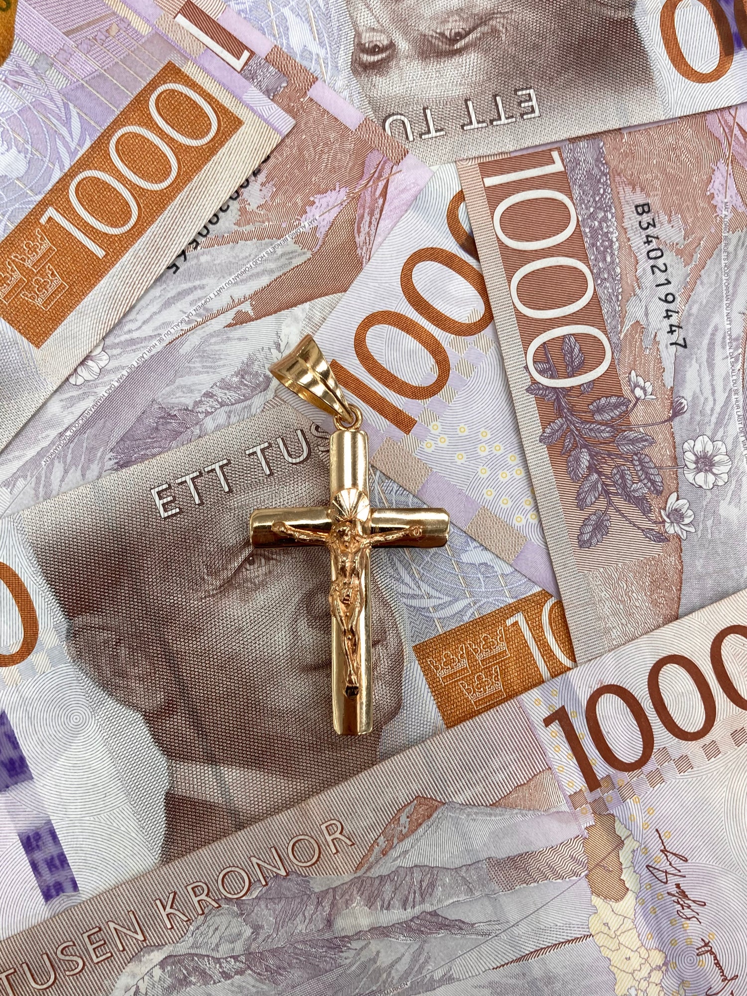 Kors Hängsmycke - 18K Guld - Kejsar